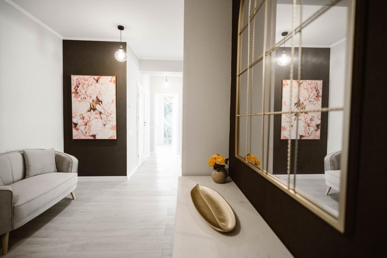 Sibiu Ezonia Central Apartment Экстерьер фото