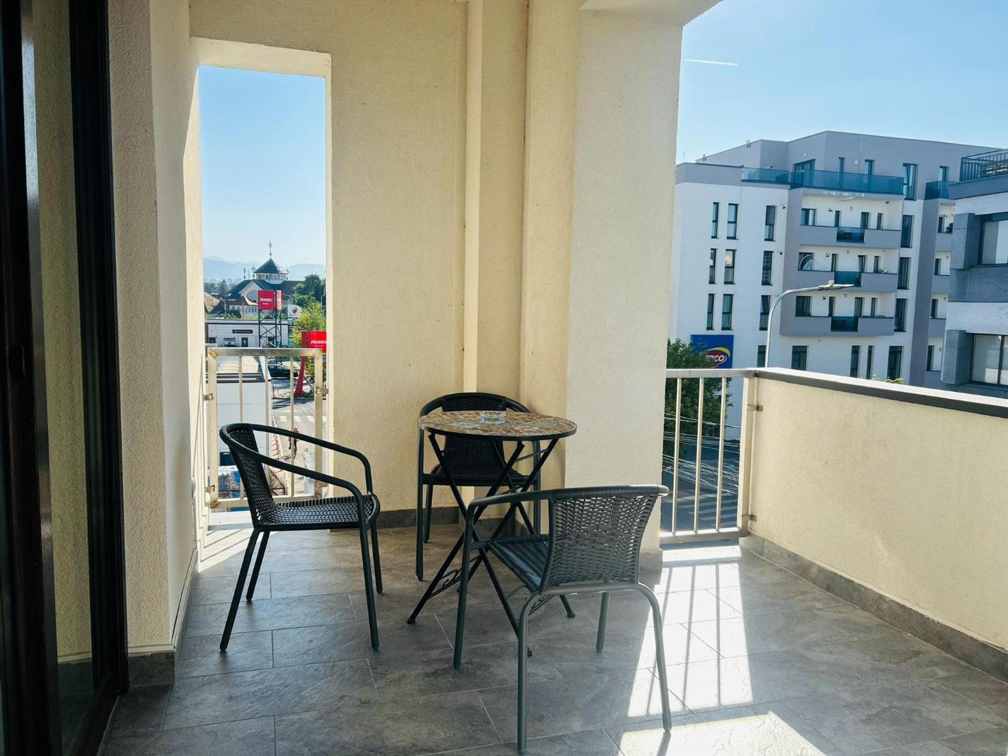 Sibiu Ezonia Central Apartment Экстерьер фото